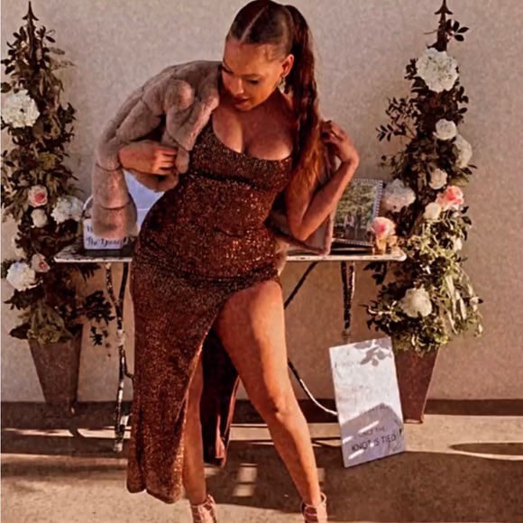 Brown sequins long high slit dress - Picture 3 of 5
